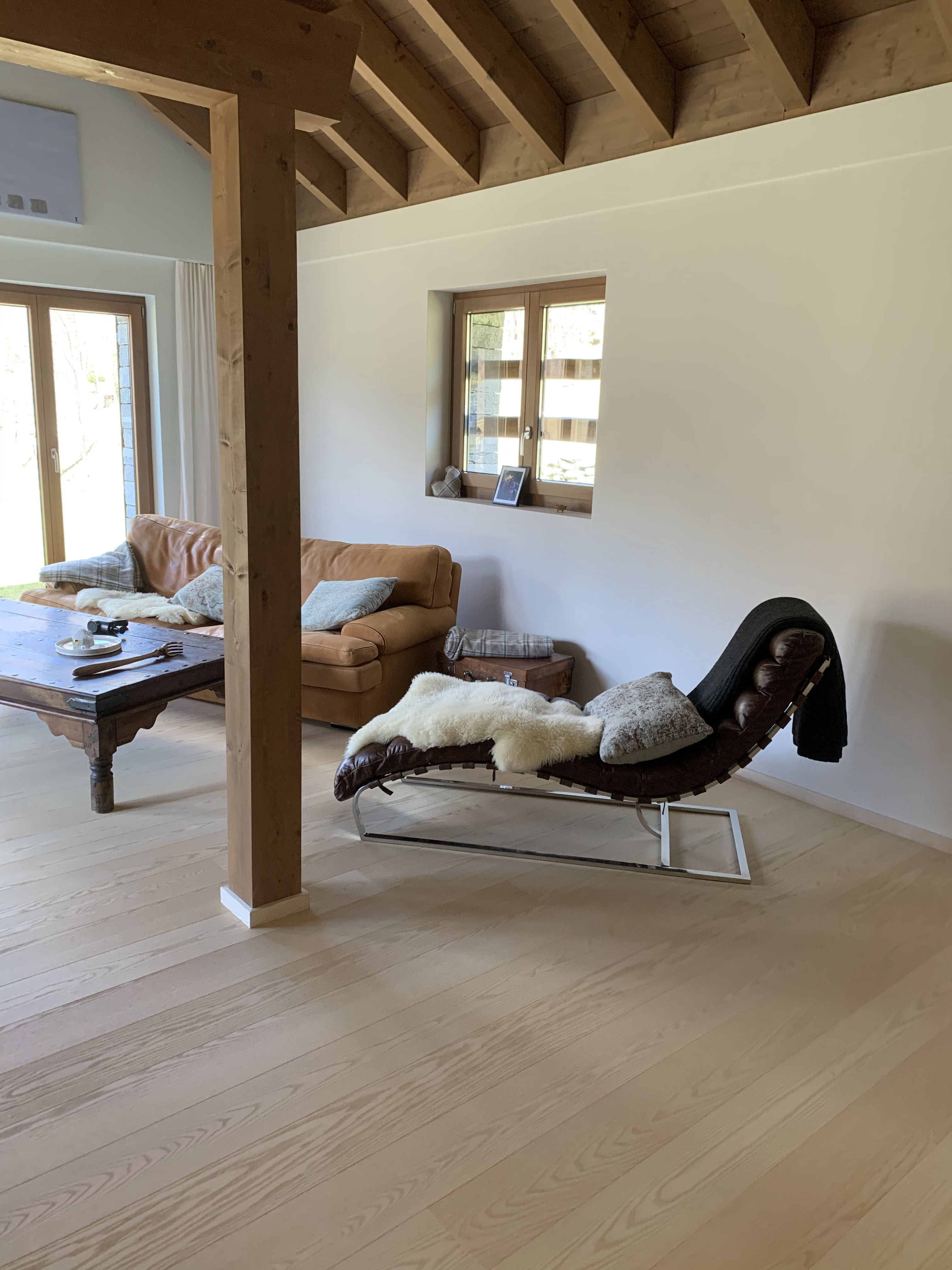 Rinnovamento locale interno Chalet